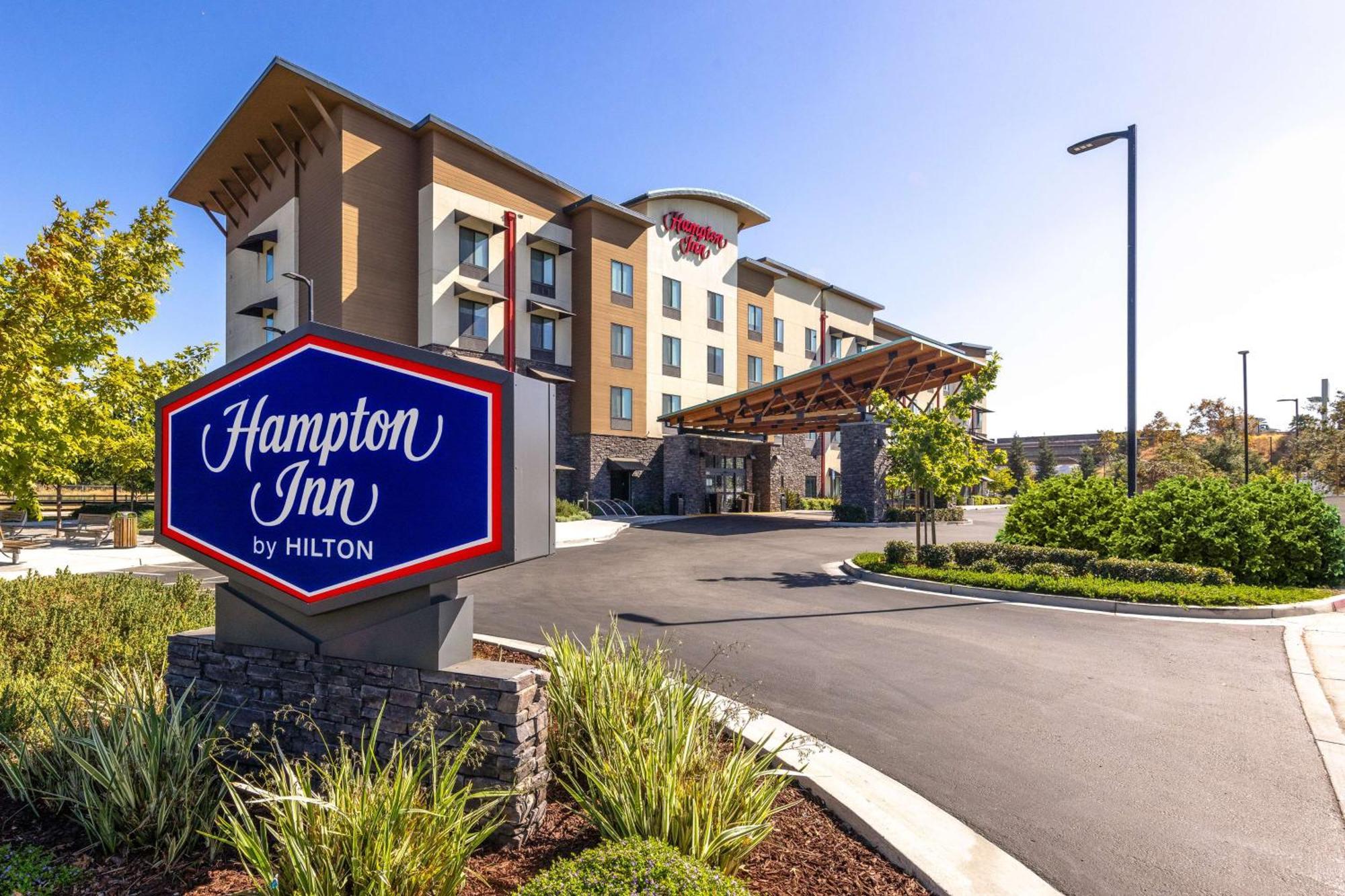 Hampton Inn San Jose Cherry Ave, Ca المظهر الخارجي الصورة